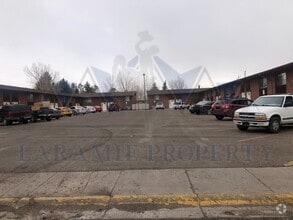 Building Photo - 708 Downey St