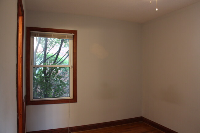 Building Photo - 3710 7th St N