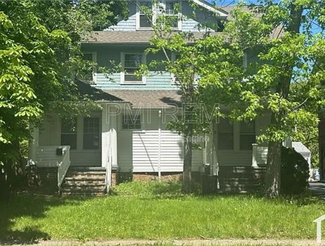 Foto principal - 14433 Triskett Rd