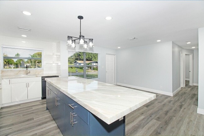 Building Photo - 3580 Dunes Rd