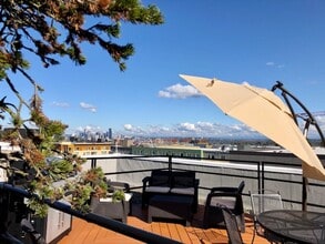 Building Photo - City Watch Apartments