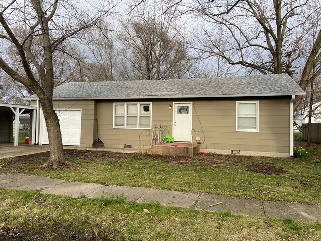 Building Photo - 611 N Kentucky Ave