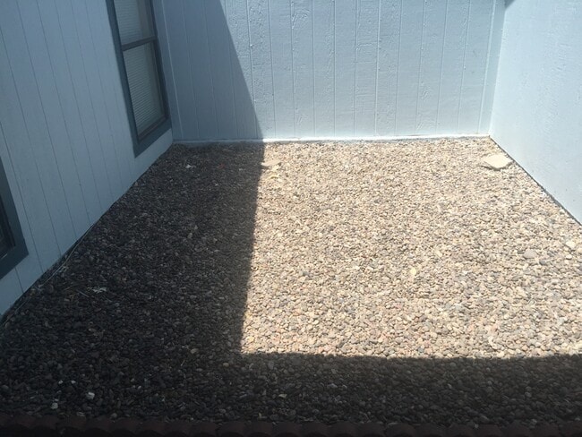 Foto del edificio - 4216 Russel Ct NE