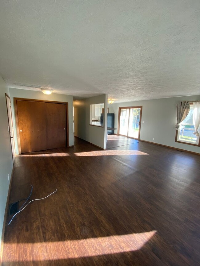 Building Photo - 1612 E Harrison St