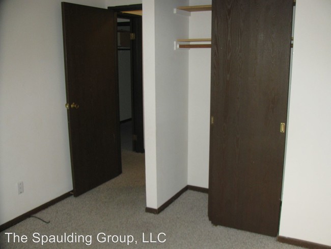 Building Photo - 3900 W Good Hope Rd