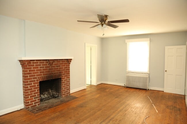 Building Photo - Spacious 5-Bedroom, 3-Bath Brick Home – Available for the 2026–2027 Term!