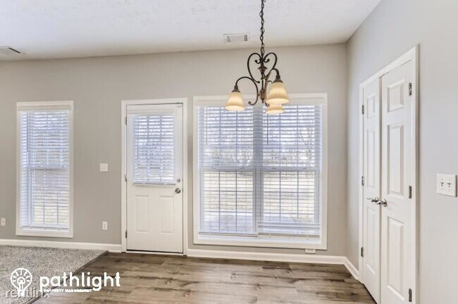 Building Photo - 4 br, 2.5 bath House - 3008 Express Lane N...
