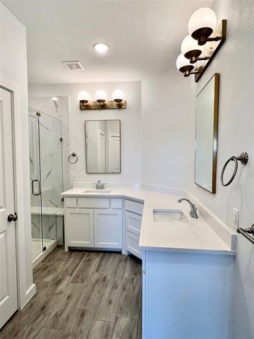 Foto principal - 1311 Casselberry Dr