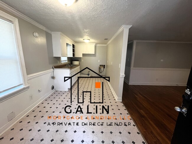 Building Photo - 418 W 55th St