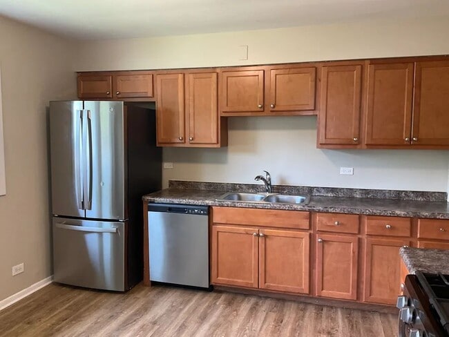 Foto del edificio - 821 W Manor Ct