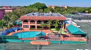 Foto del edificio - 640 Tennis Club Dr