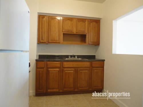 Foto del edificio - 227 E 7th St