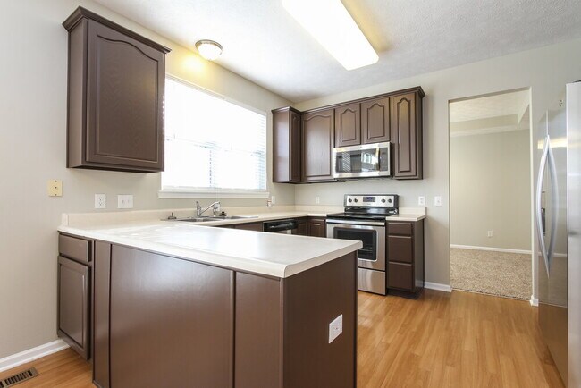 Foto del edificio - 8339 Glen Highlands Dr