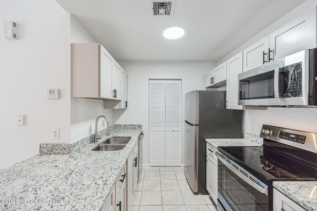 Foto del edificio - 422 Thor Ave SE