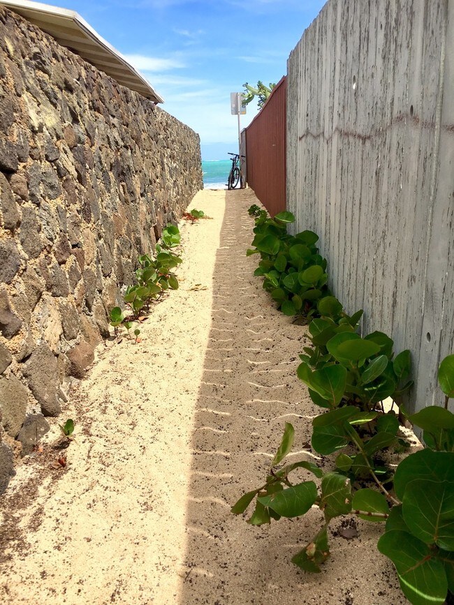 Building Photo - 91-526-526 Ewa Beach Rd