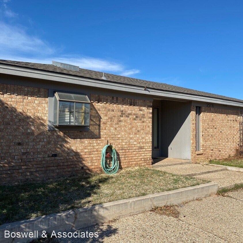 Primary Photo - 2 br, 2 bath House - 2506 Castleford Rd.