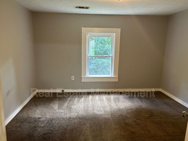 Foto del edificio - 1337 N 9th St