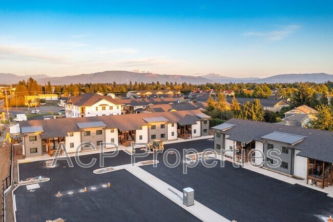 Foto del edificio - 669 E Badger Rd