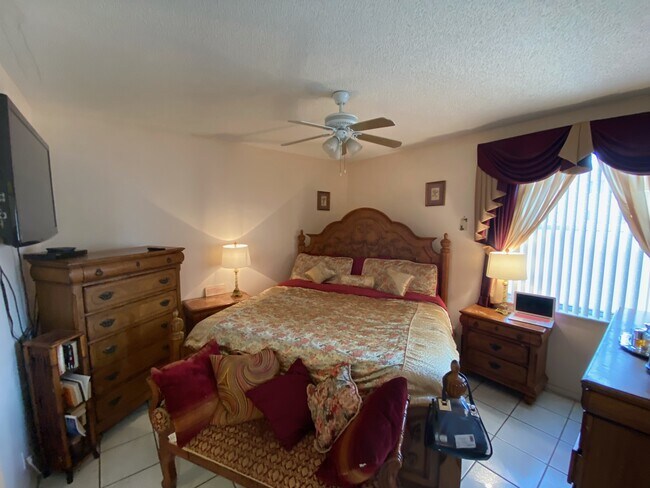 Master Bedroom - 21270 NE 8th Ct