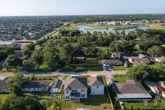 Building Photo - 6006 Jerrycrest Dr