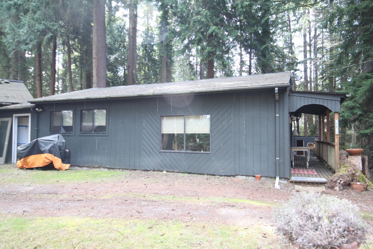 10613 SW 133rd St, Vashon, WA 98070 House Rental in Vashon, WA