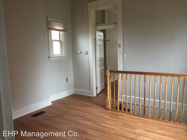 Building Photo - 1 br, 1 bath House - 2642 Geyer Street