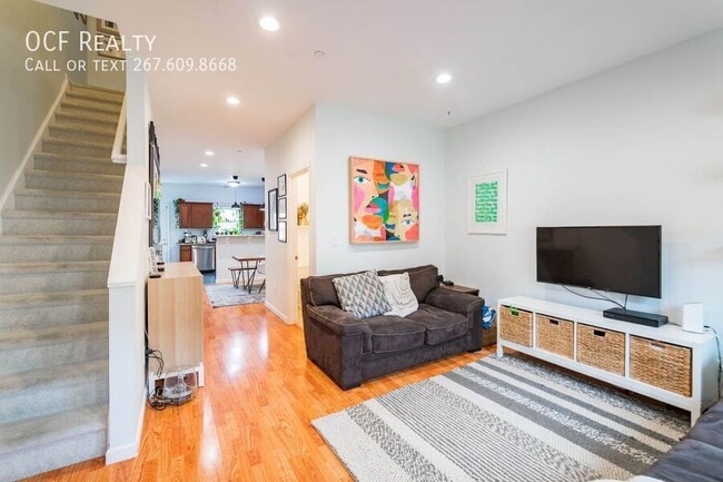 Building Photo - Beautiful Three Bedroom Fishtown Home