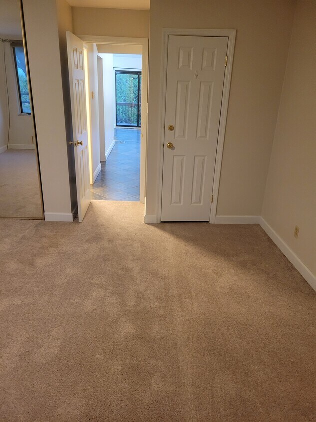 5280 Cricket Glen Ct Unit C, Saint Louis, MO 63129 Condo for Rent in