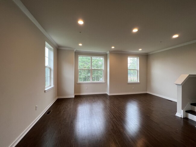 Photo - 25 Jessop Ln Townhome