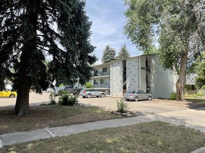 Primary Photo - 225 N Sherwood St