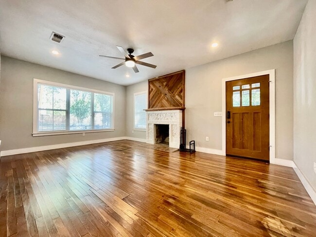 Building Photo - Historic Landmark Meets Modern Farmhouse Charm in San Marcos