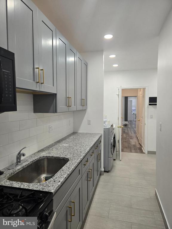 Foto del edificio - 3513 Vista St