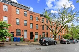 Building Photo - 207 S Chester St