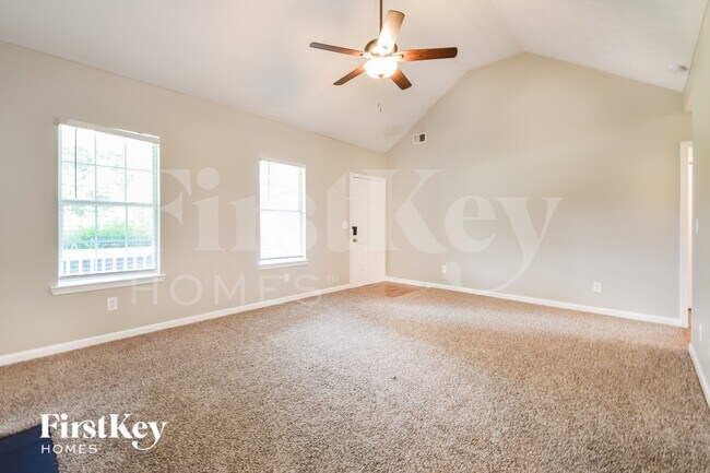 Building Photo - 250 Berkshire Dr