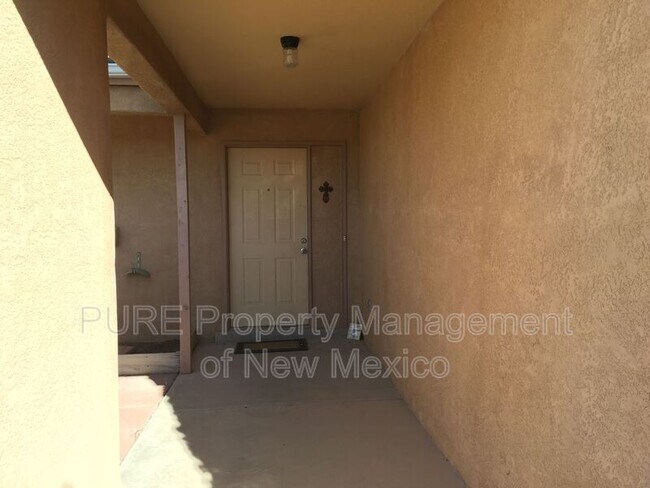 Foto del edificio - 4556 Platinum Dr NE
