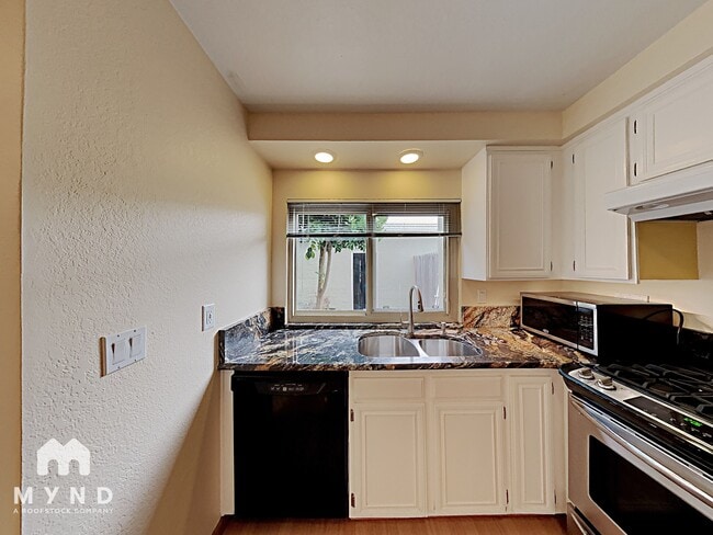 Building Photo - 4285 Dry Bed Ct