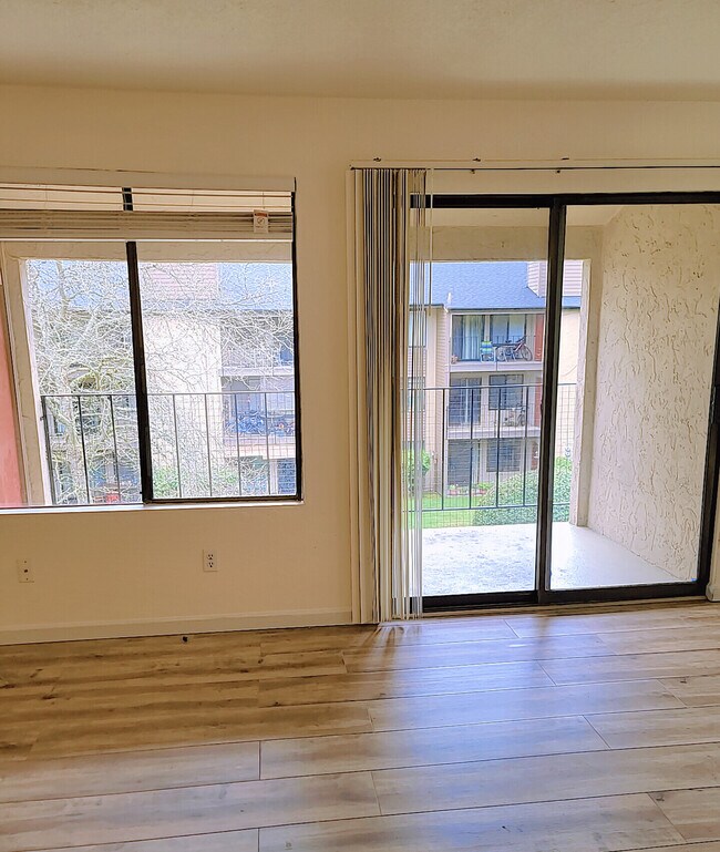 Patio - 16245 NE 12th Ct