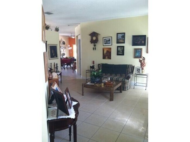 Foto del edificio - 1155 NW 171st Ter