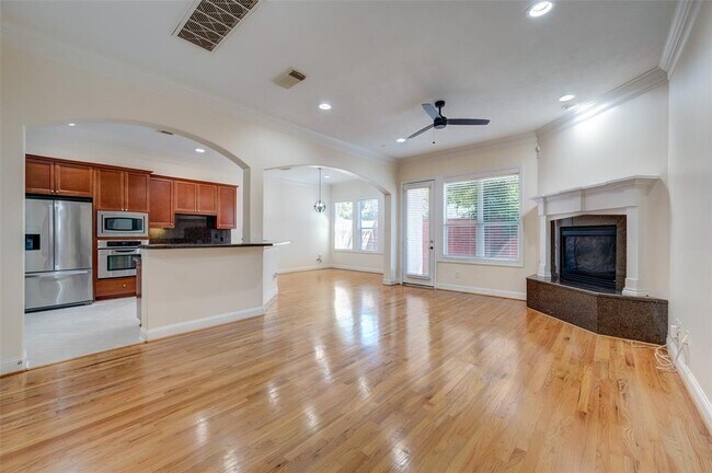 Foto del edificio - 3219 St George Square Ct