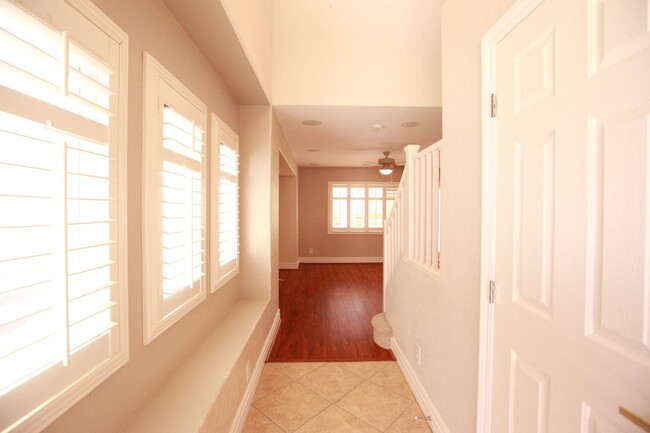Building Photo - Guard-Gated Golf Course Community