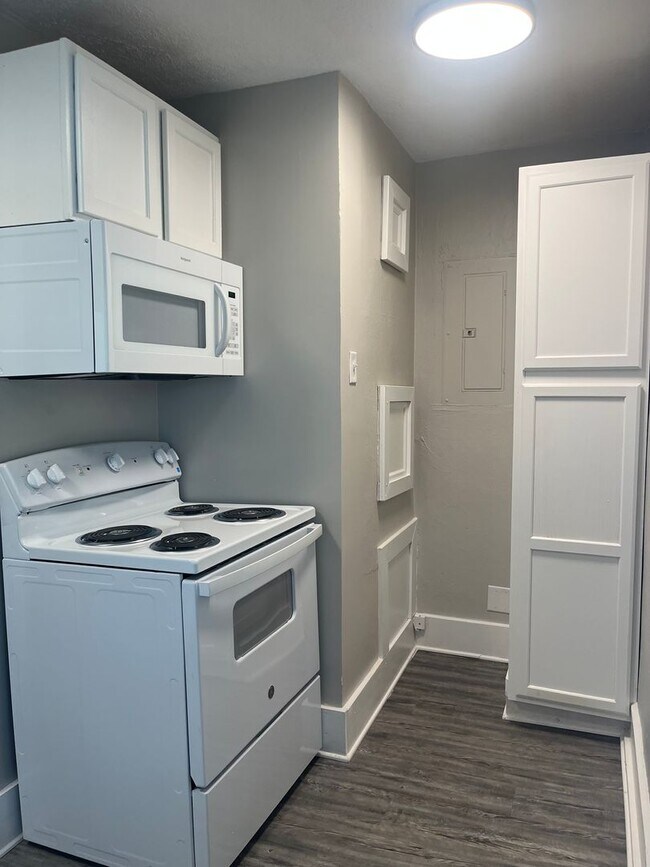 Foto del edificio - 1508 E Main St