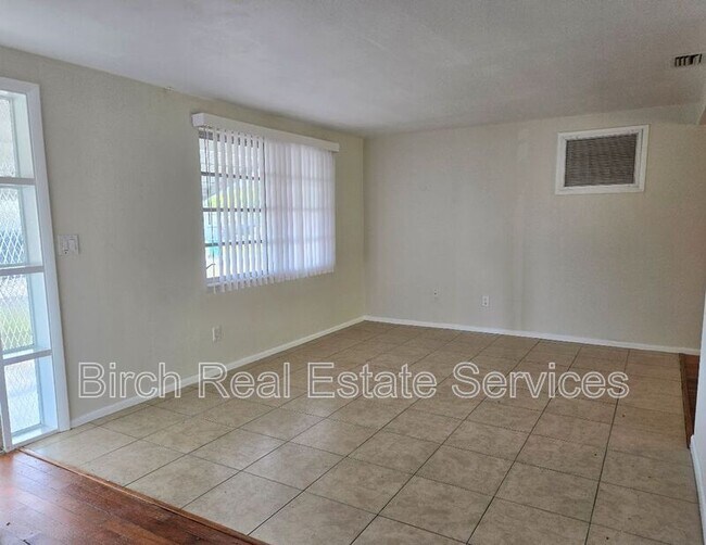 Foto del edificio - 2552 Chancery Dr
