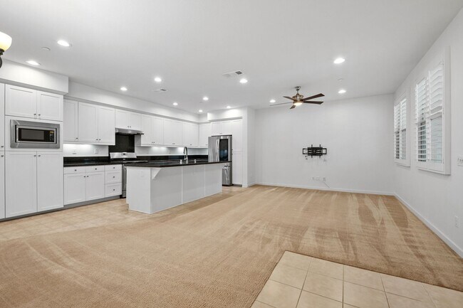 Foto del edificio - Beautiful 3 Bed, 3 Bath Home in Desirable Portola Springs