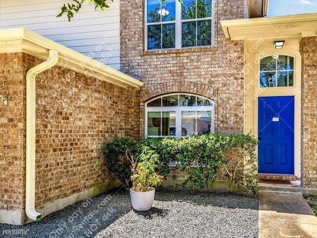 Building Photo - 3 br, 2.5 bath House - 1021 Doras Drive Dr