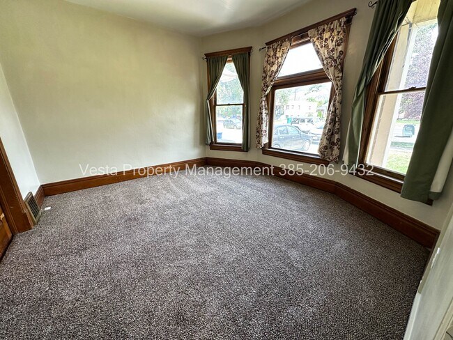 Foto del edificio - 2223 Jefferson Ave