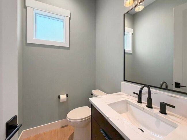 Foto del edificio - Pet-Friendly Luxury: New 4BD Construction with 2 Dedicated Offices in Eagle’s Centerra Community