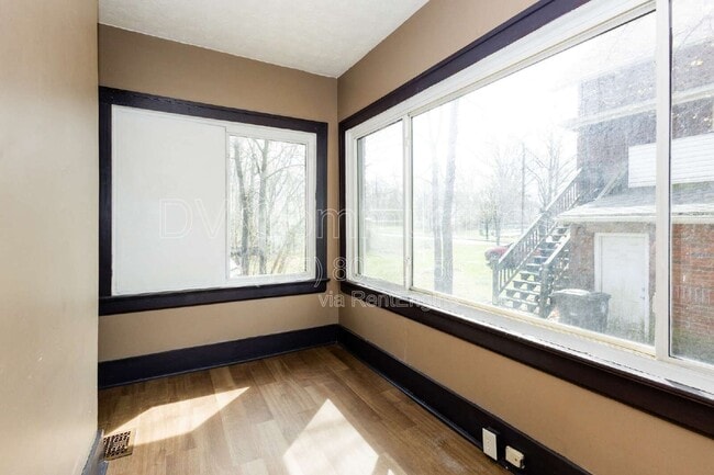 Building Photo - 243 Wildwood Ave