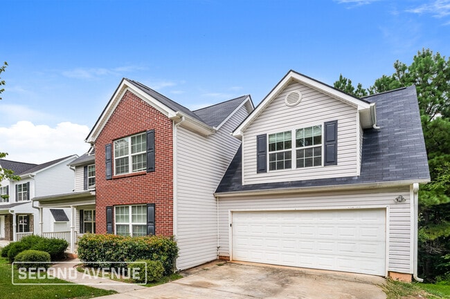 Building Photo - 3748 White Pine Rd