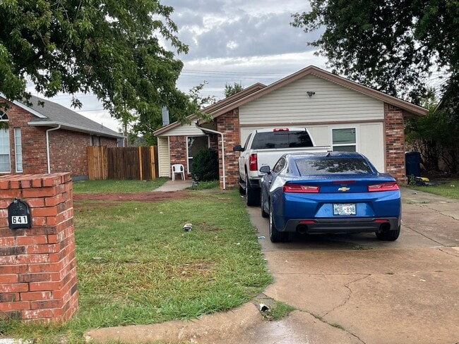 Photo - 641 NW 114th St House