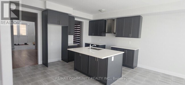 Photo du bâtiment - 178 St. Joseph Rd